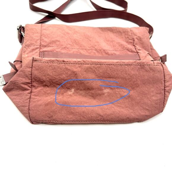 Lululemon On My Level Crossbody Bag - Picture 6 of 16